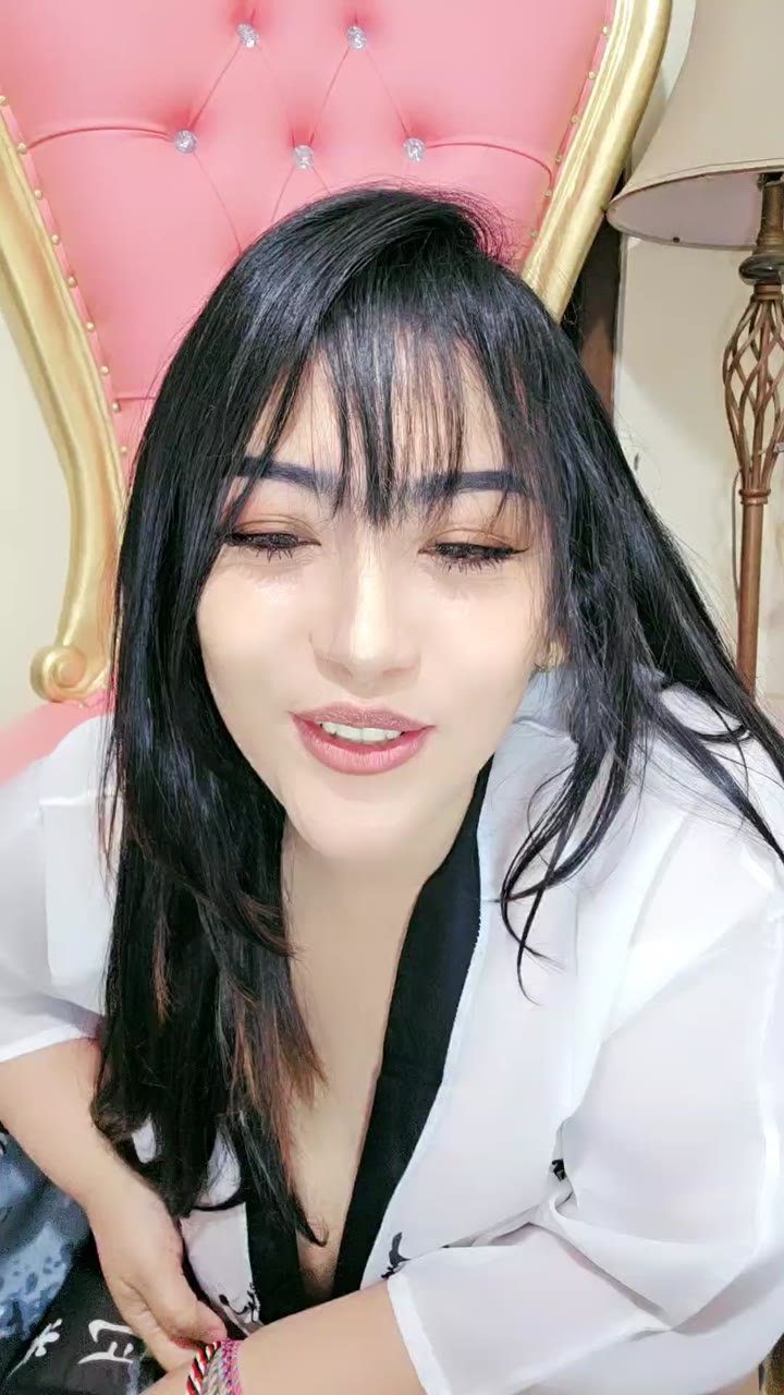 Kanjeng Mami Sarah Ingin Main Bareng Nganu HOT51